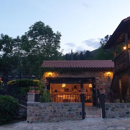 Renedo De Cabuerniga Casa Rural Caborzal מראה חיצוני תמונה