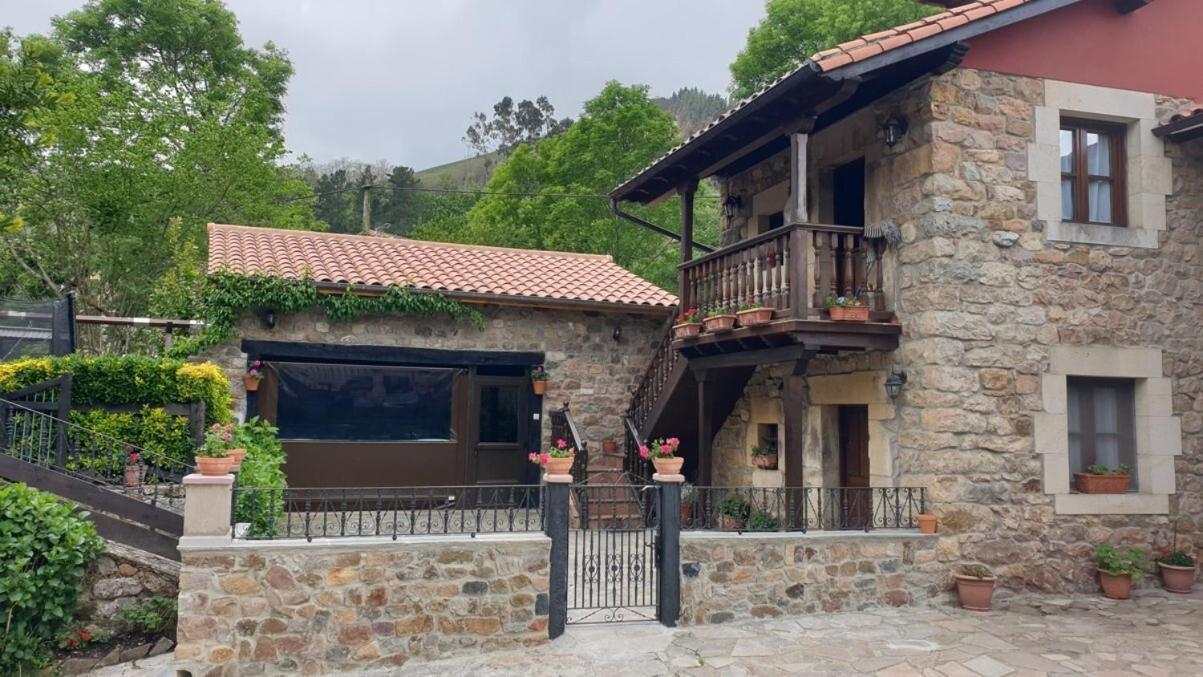 Renedo De Cabuerniga Casa Rural Caborzal מראה חיצוני תמונה