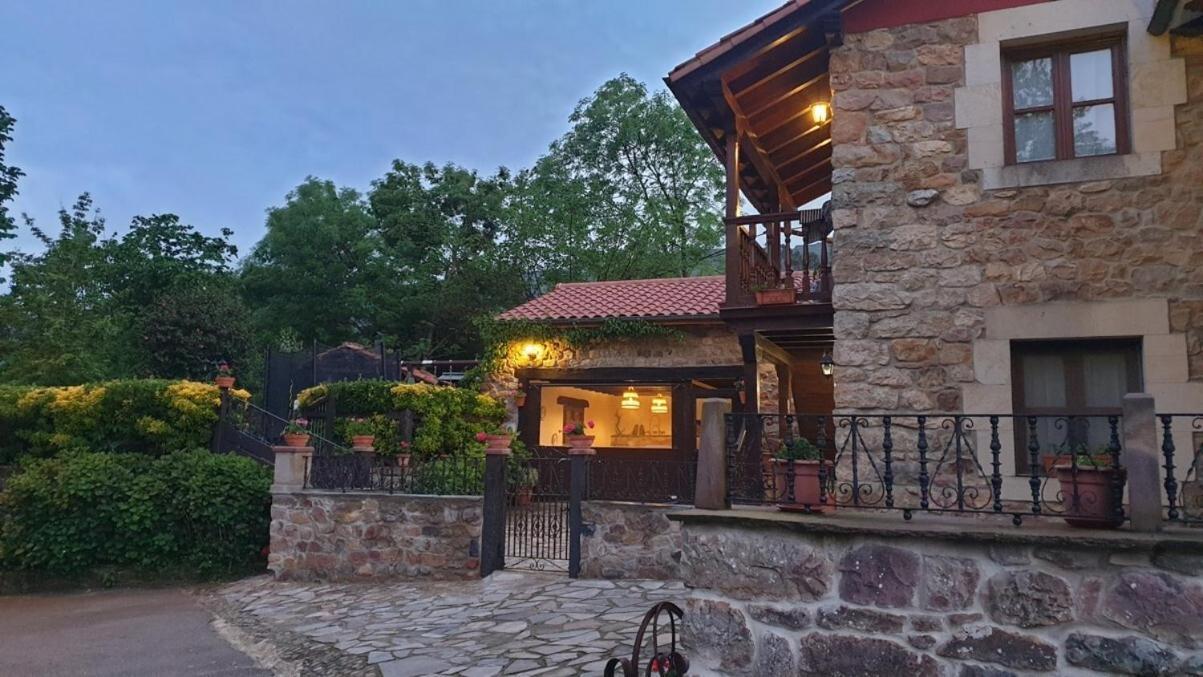 Renedo De Cabuerniga Casa Rural Caborzal מראה חיצוני תמונה