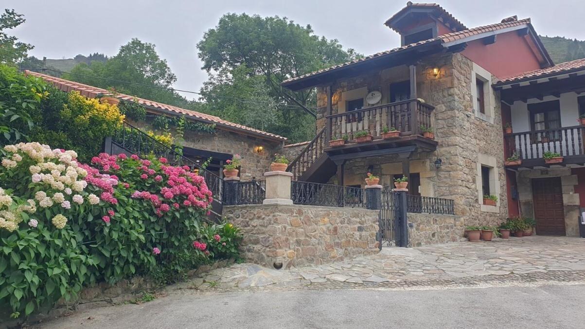 Renedo De Cabuerniga Casa Rural Caborzal מראה חיצוני תמונה