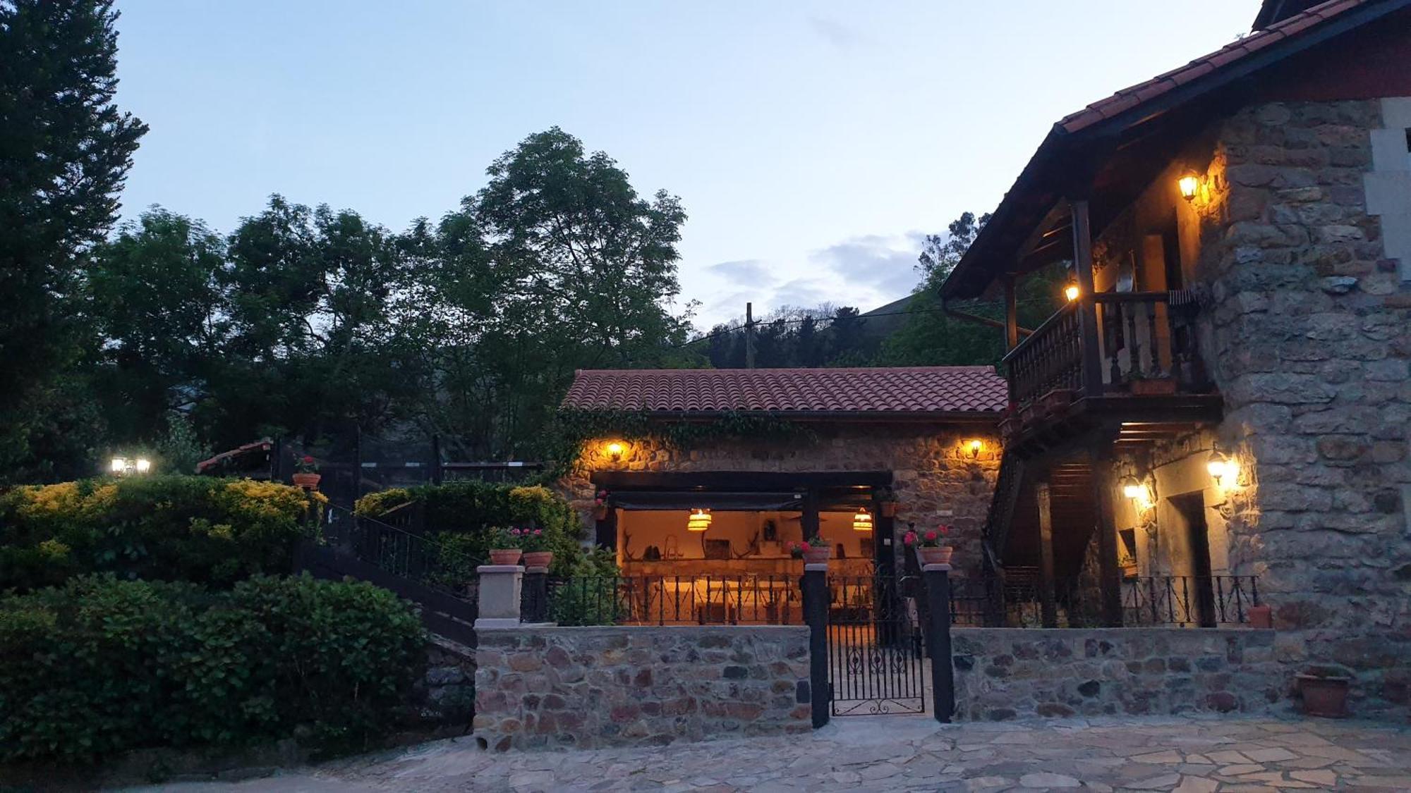 Renedo De Cabuerniga Casa Rural Caborzal מראה חיצוני תמונה